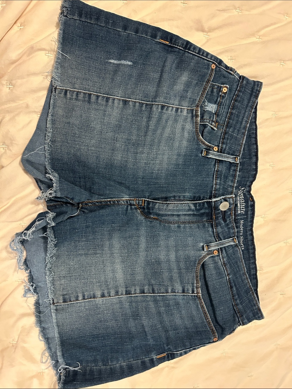Levi Strauss Classic Frayed Hem Denim Shorts - Blue Size 12, W31